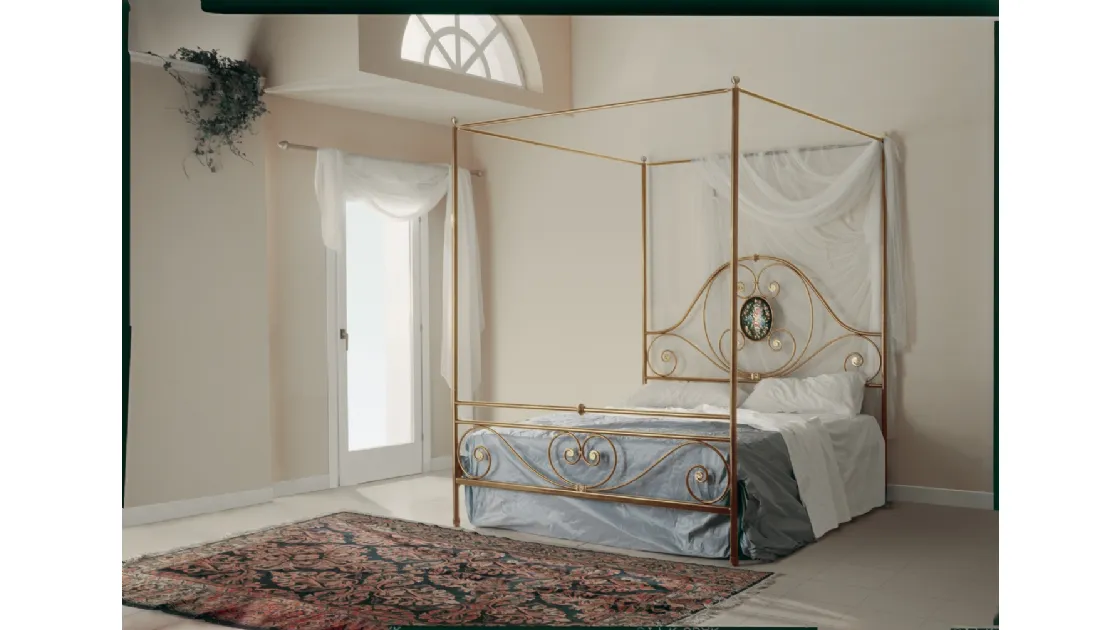 Letto in ferro battuto con testiera e baldacchino Elisabetta di Tonin Casa