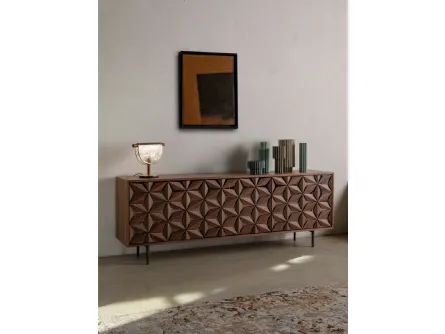 Madia All Star con petali in legno massello applicati a mano che ricoprono le ante dalle basi specchiate di Tonin Casa