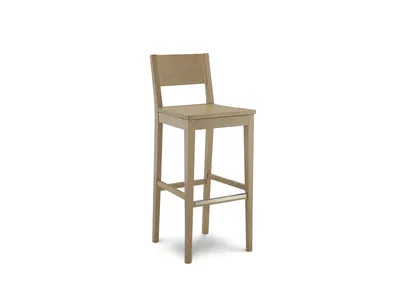Sgabello in legno 2104L di Intermobili Bassano