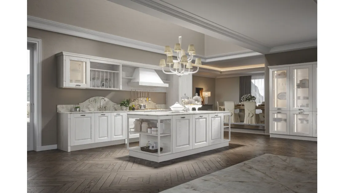 Cucina in legno di frassino bianco decape' con isola e vetrine a muro Contea 6 di Home Cucine