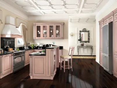 Cucina Classica con isola Imperial 05 in impiallacciato Frassino finitura Rosa Argento di Home Cucine