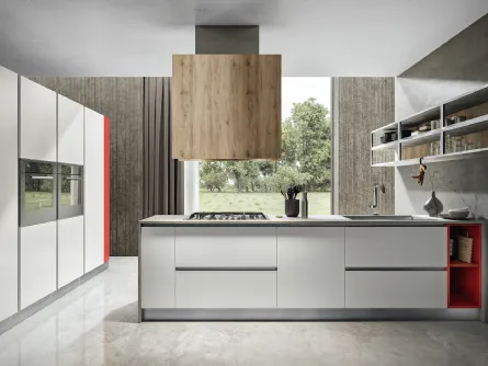 Cucina con penisola centrale con finitura geranio e bianco Mela 7 di Home Cucine