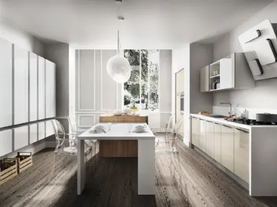 Cucina Moderna con isola Reflexa 05 in laminato di Home Cucine