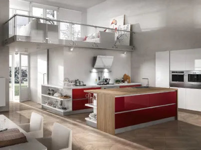 Cucina Moderna con isola Reflexa 06 in laminato Bordeaux e Bianco con top in tavolato Olmo e finitura Ghiaccio di Home Cucine